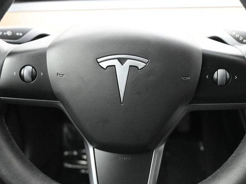 Deep Blue Metallic 2023 Tesla Model 3 Standard Range