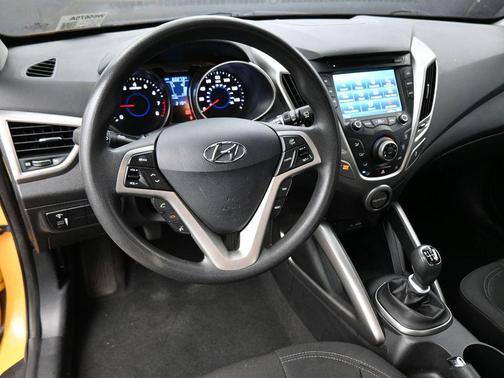 2012 Hyundai Veloster Base
