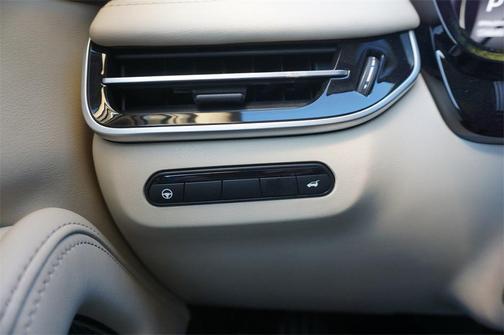 2022 INFINITI QX60 Luxe