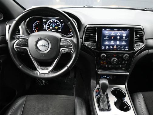 2022 Jeep Grand Cherokee Laredo