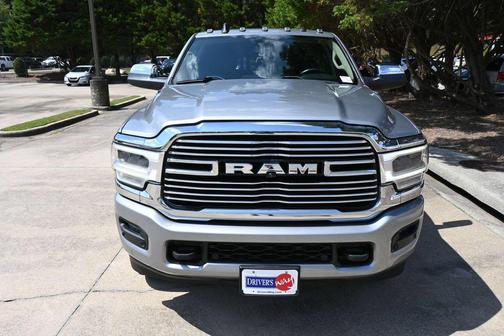 Billet Silver Metallic Clearcoat 2022 RAM 2500 Laramie Crew Cab 4x4 6'4' Box