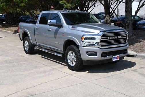 Billet Silver Metallic Clearcoat 2022 RAM 2500 Laramie Crew Cab 4x4 6'4' Box
