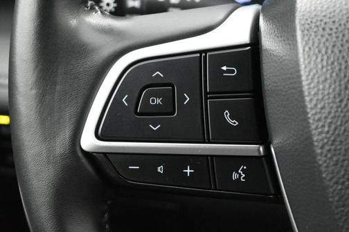 Wind Chill Pearl 2023 Toyota Highlander Hybrid LE