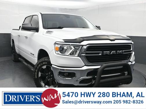 Bright White Clearcoat 2019 RAM 1500 Big Horn