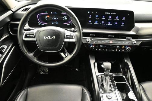 Glacial White Pearl 2024 Kia Telluride LX