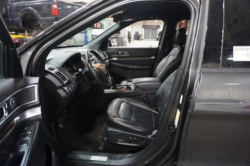 Magnetic 2018 Ford Explorer Limited