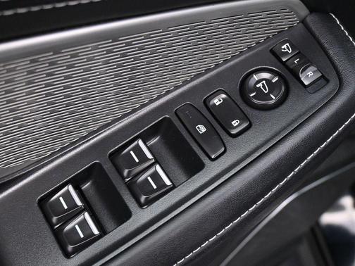 Majestic Black Pearl 2023 Acura MDX Advance Package