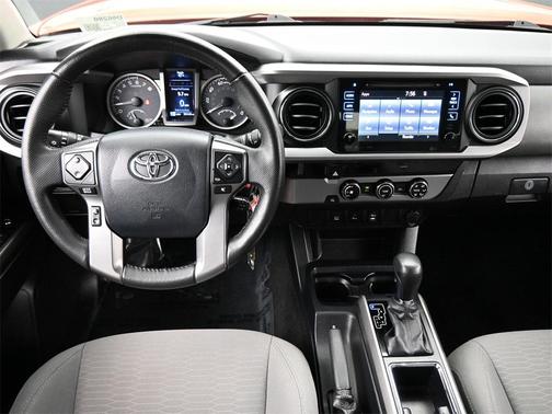 2017 Toyota Tacoma SR5