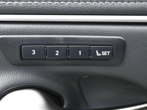 Iridium 2024 Lexus ES 350 Base