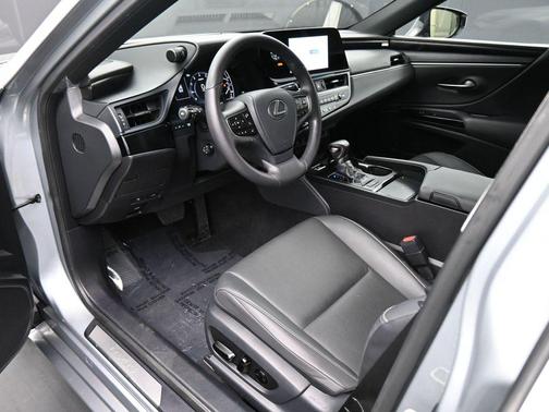 Iridium 2024 Lexus ES 350 Base