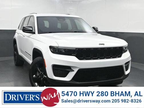 Bright White Clearcoat 2023 Jeep Grand Cherokee Altitude