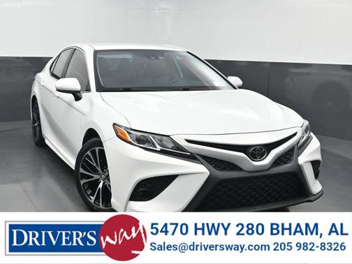 Super White 2020 Toyota Camry SE