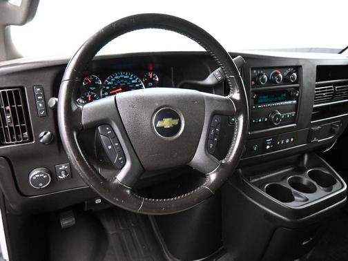 Summit White 2022 Chevrolet Express 2500 Work Van