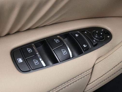 Aspen White Tricoat 2023 Nissan Armada SV 2WD