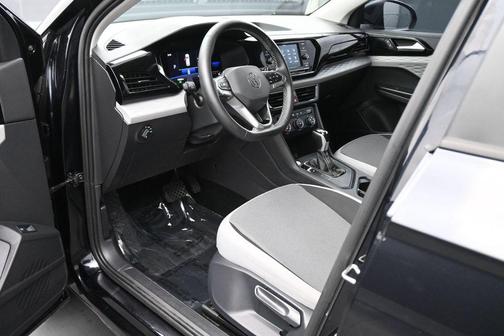 Deep Black 2022 Volkswagen Taos 1.5T S