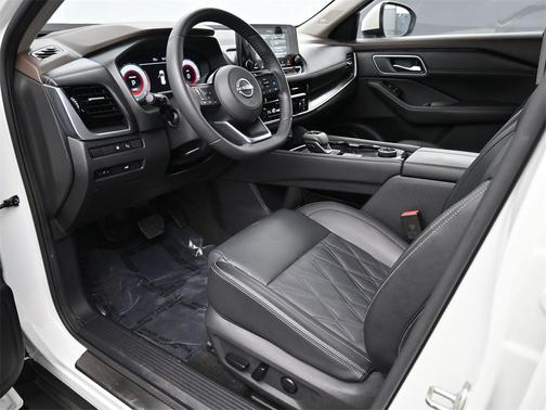 2022 Nissan Rogue Platinum