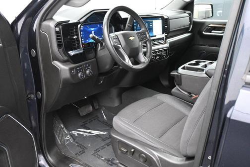 Dark Ash Metallic 2024 Chevrolet Silverado 1500 LT