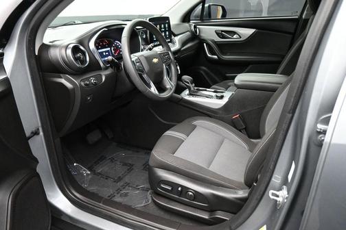 Sterling Gray Metallic 2024 Chevrolet Blazer 2LT