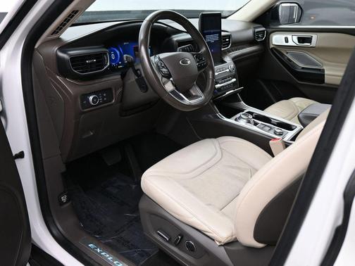 Star White Metallic Tri-Coat 2020 Ford Explorer Platinum