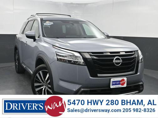 Boulder Gray 2023 Nissan Pathfinder Platinum FWD