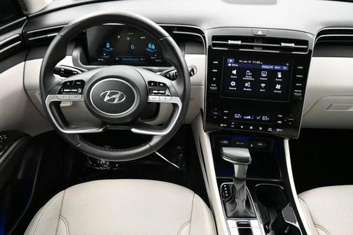 Shimmering Silver 2022 Hyundai TUCSON SEL