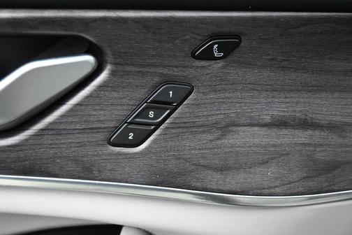 Baltic Gray Metallic Clearcoat 2022 Jeep Grand Cherokee Overland