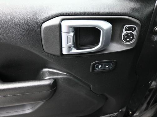 Granite Crystal Metallic Clearcoat 2021 Jeep Gladiator Sport