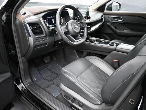 2022 Nissan Rogue Platinum