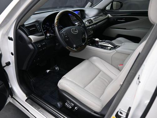 2016 Lexus LS 460 Base