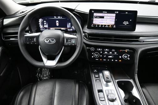 Majestic 2023 INFINITI QX60 Luxe