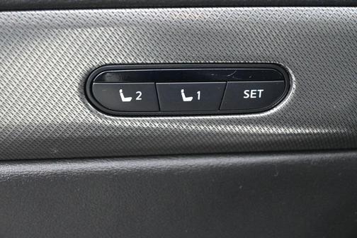 Majestic 2023 INFINITI QX60 Luxe