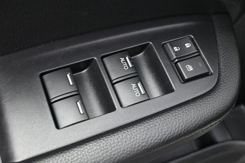 White Diamond Pearl 2019 Honda Pilot Elite