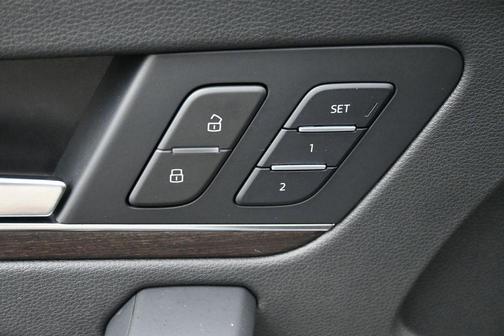 Glacier White Metallic 2023 Audi Q5 45 S line Premium