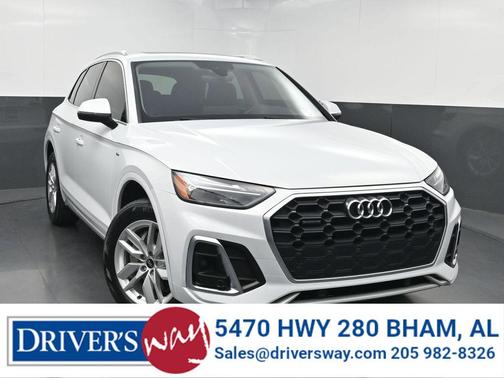 Glacier White Metallic 2023 Audi Q5 45 S line Premium