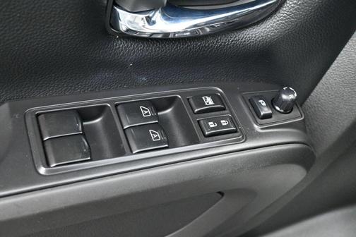 Glacier White 2022 Nissan Titan PRO-4X