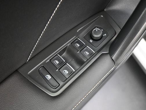 2024 Volkswagen Tiguan 2.0T SE 4MOTION