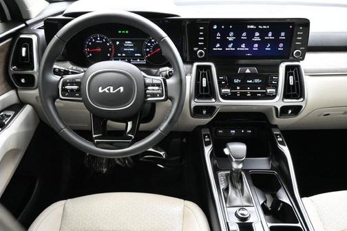 Glacial White Pearl 2023 Kia Sorento EX