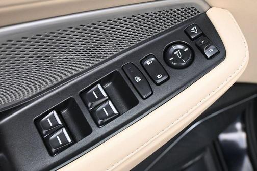 Majestic Black Pearl 2022 Acura MDX Technology Package