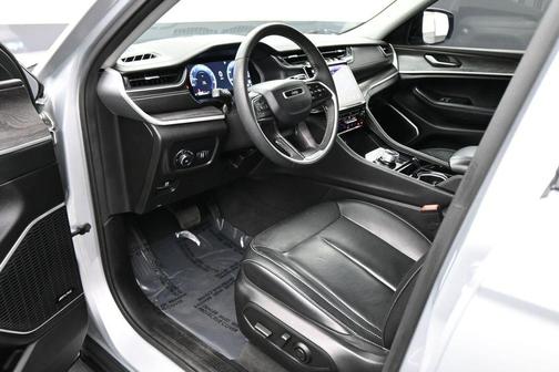 Silver Zynith 2023 Jeep Grand Cherokee L Limited