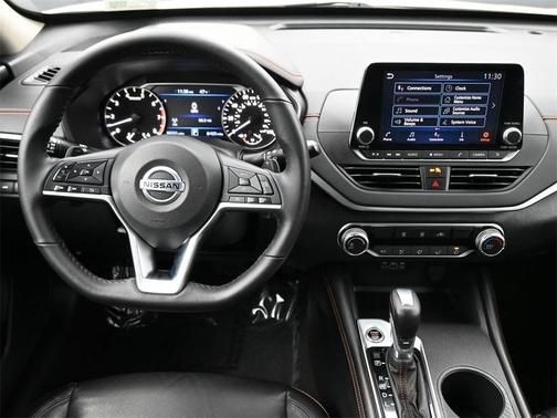 2022 Nissan Altima SR Intelligent AWD