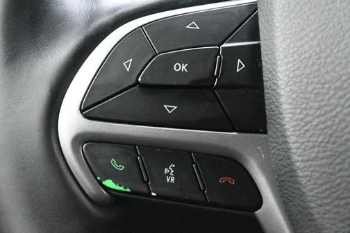 Bright White Clearcoat 2020 Jeep Grand Cherokee Altitude