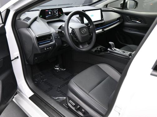Wind Chill Pearl 2026 Toyota Prius L