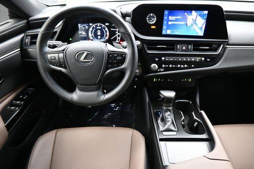Eminent White Pearl 2023 Lexus ES 350 Base