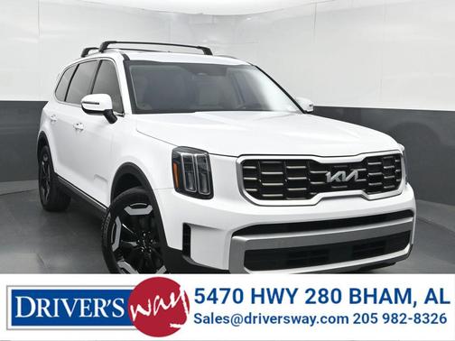 Glacial White Pearl 2024 Kia Telluride S