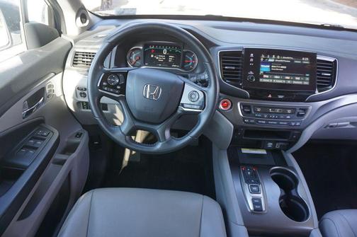 Lunar Silver Metallic 2022 Honda Pilot 2WD Special Edition