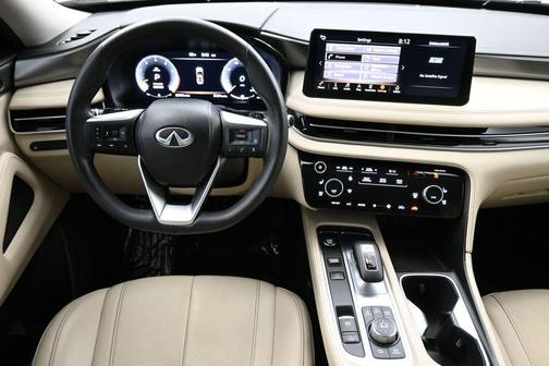 Majestic 2023 INFINITI QX60 Luxe