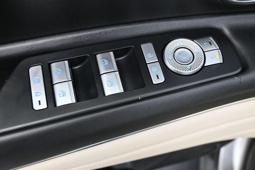 Savile Silver 2023 Genesis GV80 2.5T