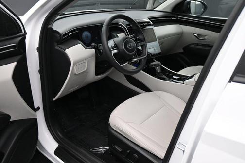 White Pearl 2024 Hyundai TUCSON SEL