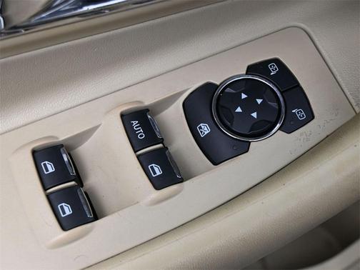 2018 Ford Taurus SEL