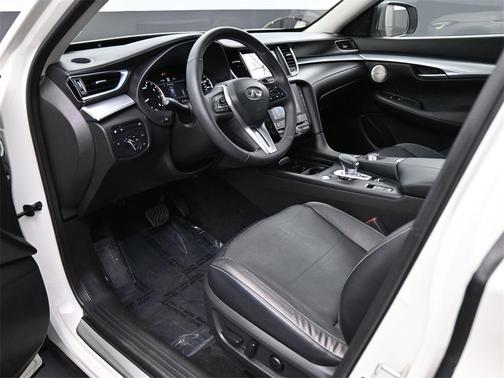 2022 INFINITI QX50 ESSENTIAL